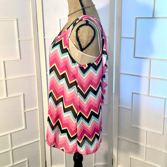 Lilypad Back Bow Semi-Sheer Tank - Picture 6 of 14